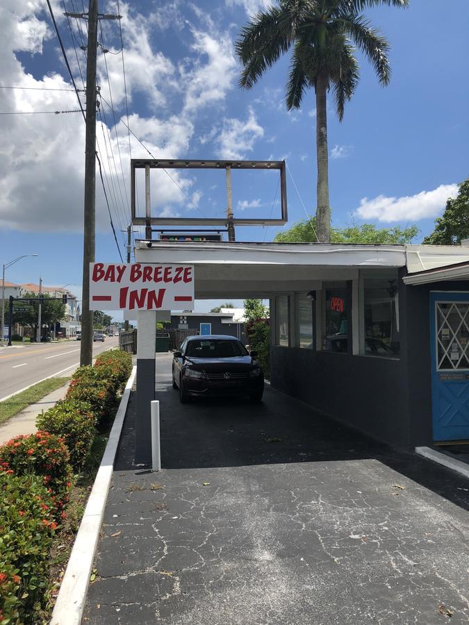 Bay Breeze Inn Bradenton Exterior foto